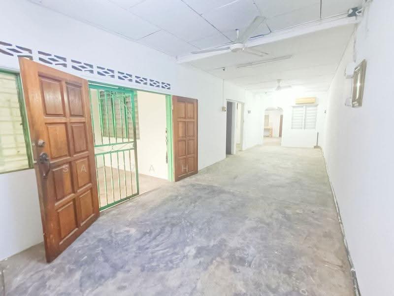 1-storey Terraced House for Sale in Banting (Selangor) - Sariza Hartanah - Interior - PropertyGuru.com.my
