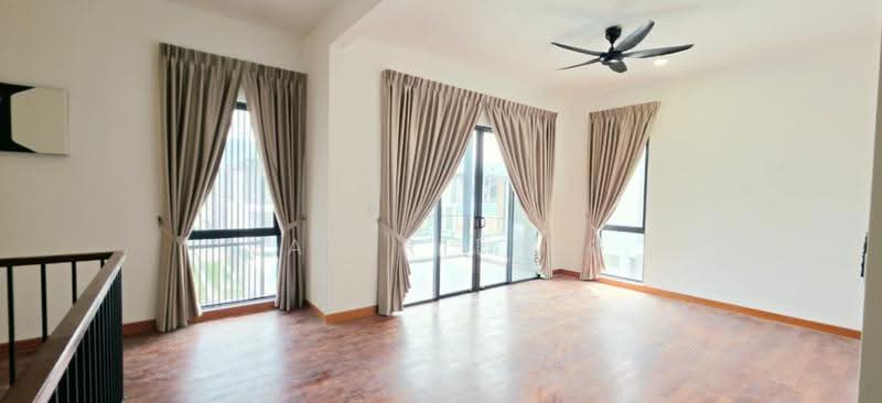 Semi-Detached House for Rent in Kota Damansara (Selangor) - Valerie Ng - Living Room - PropertyGuru.com.my