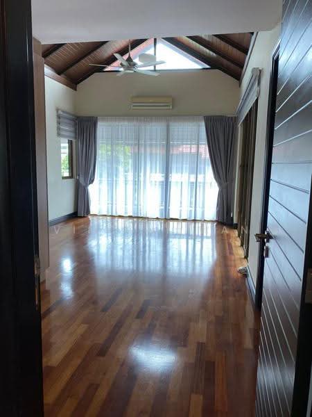 3-storey Terraced House for Sale in Duta Tropika (Batu) - Vincent Wan - Living Room - PropertyGuru.com.my