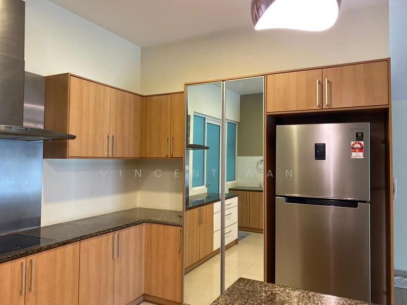 3-storey Terraced House for Sale in Duta Tropika (Batu) - Vincent Wan - Kitchen - PropertyGuru.com.my