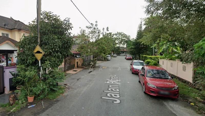 2-storey Terraced House for Sale in Sungai Buloh (Selangor) - Fifi Natasya - Exterior - PropertyGuru.com.my