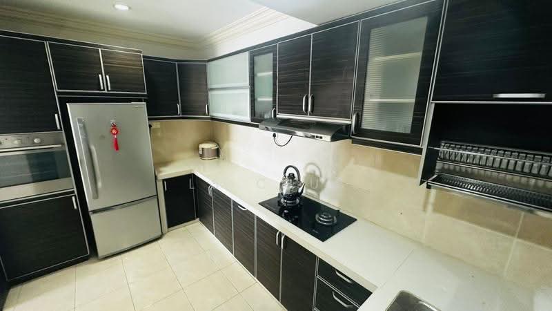 Kondominium untuk Dijual di Sea View Tower - LS Chua - Kitchen - PropertyGuru.com.my