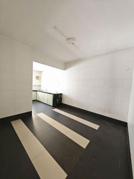 2-storey Terraced House for Sale in Bandar Selesa Jaya (Skudai) - Nicholas Tey - Kitchen - PropertyGuru.com.my