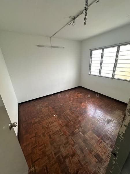 Rumah Flat untuk Dijual di Taman Seri Damai - Freddy Tan - Interior - PropertyGuru.com.my