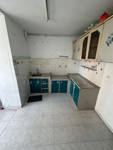 Rumah Flat untuk Dijual di Taman Seri Damai - Freddy Tan - Kitchen - PropertyGuru.com.my