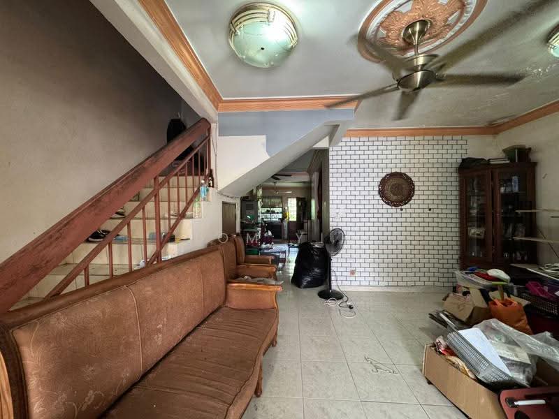 2-storey Terraced House for Sale in Taman Bidara (Selayang) - Tom Yip - Living Room - PropertyGuru.com.my