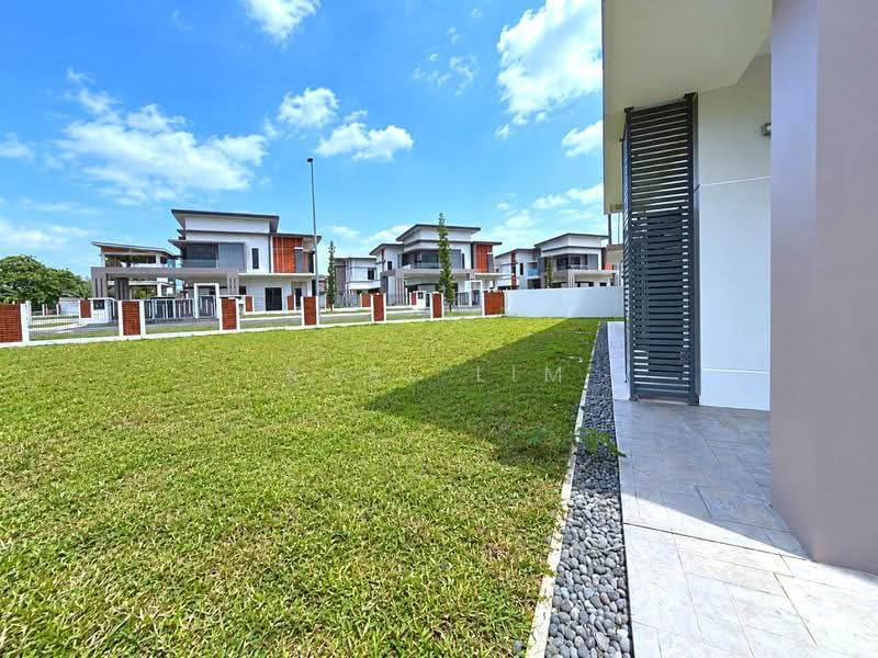 Semi-Detached House for Sale in Bandar Uda Utama (Johor Bahru) - Karl Lim - Exterior - PropertyGuru.com.my