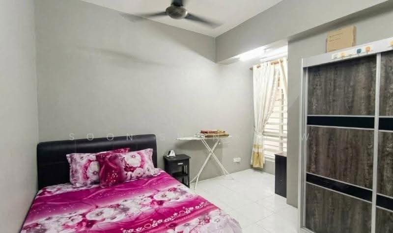 Condominium for Rent at Hijauan Heights - Soon Sheng Law - Bedroom - PropertyGuru.com.my