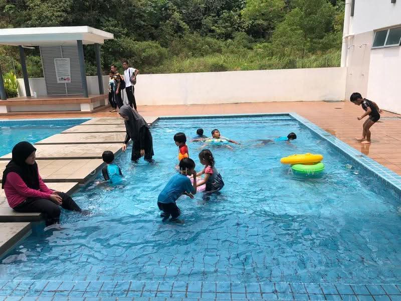 Condominium for Rent at Hijauan Heights - Soon Sheng Law - Pool - PropertyGuru.com.my
