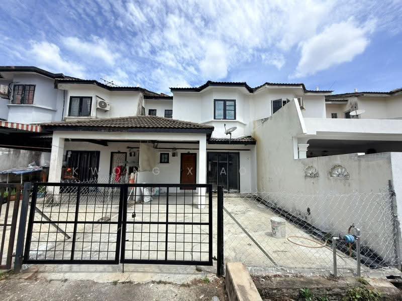 Rumah Teres untuk Dijual di Bandar Country Homes (Rawang) - Kwong Xiao Wei - Exterior - PropertyGuru.com.my