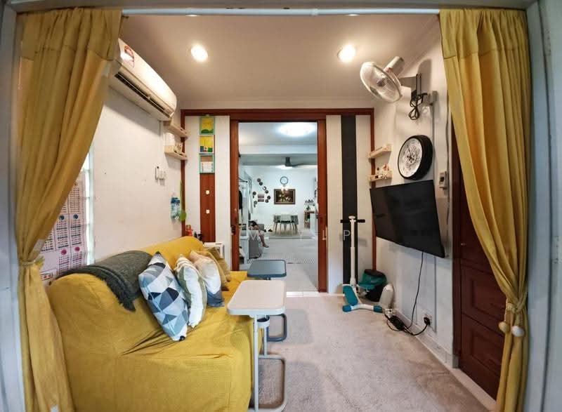 2-storey Terraced House for Sale in Taman Setiawangsa (Setiawangsa) - Tom Yip - Living Room - PropertyGuru.com.my