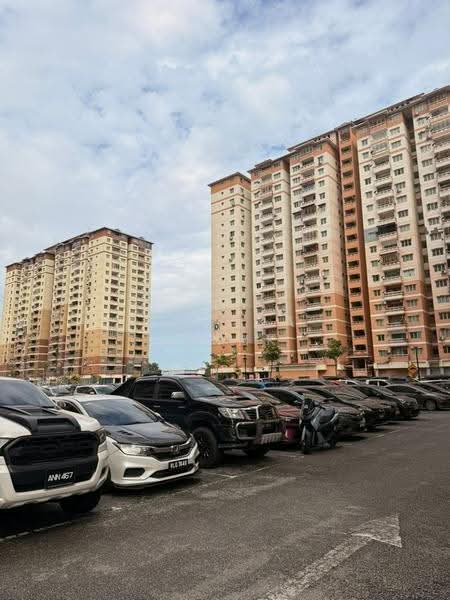 Pangsapuri untuk Dijual di Laguna Biru - Rohana Ishak - Exterior - PropertyGuru.com.my