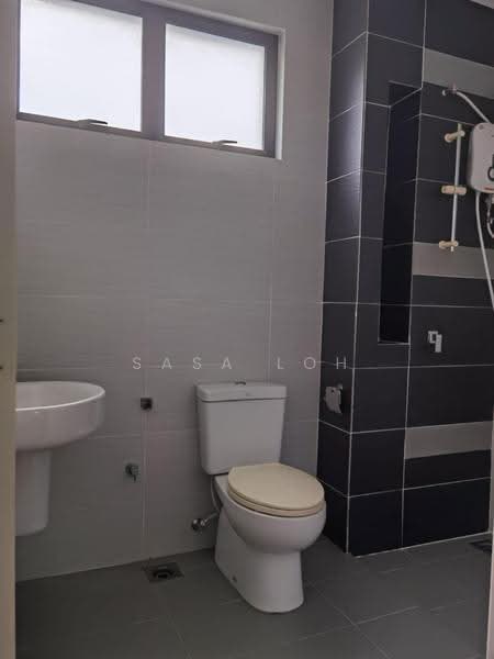Bungalow House for Sale in Kajang (Selangor) - Sasa Loh - Bathroom - PropertyGuru.com.my