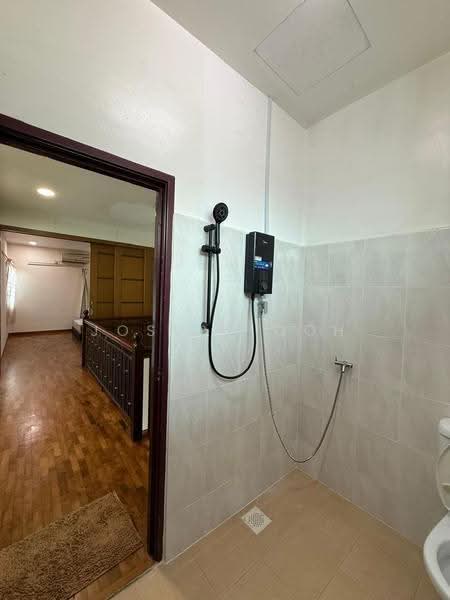 Cluster House for Sale in Taman Austin Heights (Tebrau) - Joseph Goh - Corridor - PropertyGuru.com.my