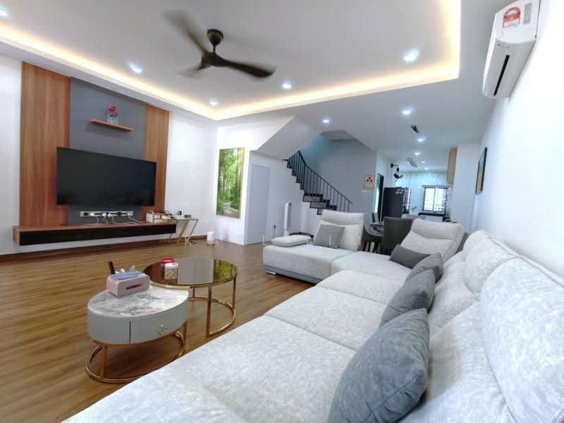 2.5-storey Terraced House for Sale in Taman Pulai Mutiara (Iskandar Puteri (Nusajaya)) - Karl Lim - Living Room - PropertyGuru.com.my