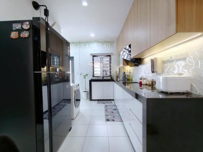 2.5-storey Terraced House for Sale in Taman Pulai Mutiara (Iskandar Puteri (Nusajaya)) - Karl Lim - Kitchen - PropertyGuru.com.my