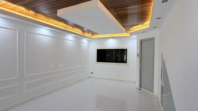 3-storey Terraced House for Sale in Selayang (Selangor) - Amirah Azmi - PropertyGuru.com.my