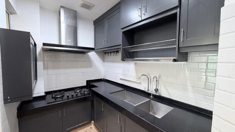 3-storey Terraced House for Sale in Selayang (Selangor) - Amirah Azmi - PropertyGuru.com.my