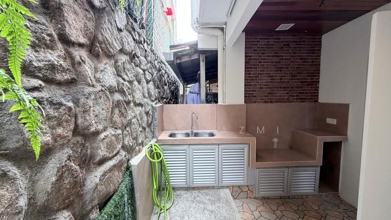 3-storey Terraced House for Sale in Selayang (Selangor) - Amirah Azmi - PropertyGuru.com.my