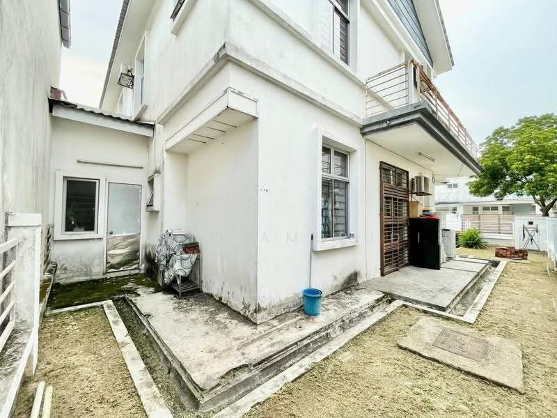 Semi-Detached House for Sale in Bandar Saujana Putra (Tanjong Duabelas) - Shafiq Amerudin - Exterior - PropertyGuru.com.my