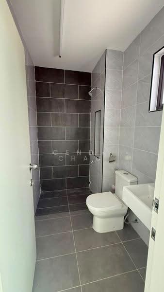 2-storey Terraced House for Rent in Bandar Uda Utama (Johor Bahru) - Cendy Chau - Bathroom - PropertyGuru.com.my