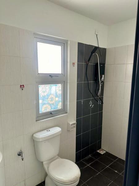 Kediaman Servis untuk Disewa di Saville @ Kajang - Peter Tan - Bathroom - PropertyGuru.com.my