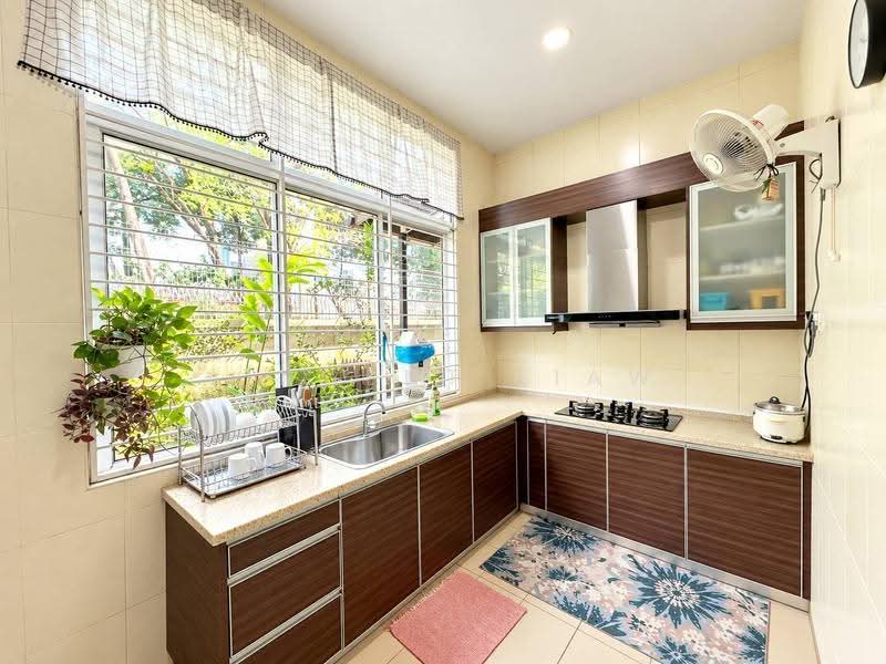 Semi-Detached House for Sale in Saujana (Selangor) - Vincent Liaw - Kitchen - PropertyGuru.com.my