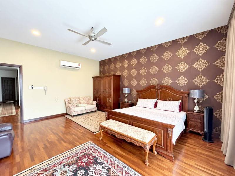 Semi-Detached House for Sale in Saujana (Selangor) - Vincent Liaw - Master Bedroom - PropertyGuru.com.my