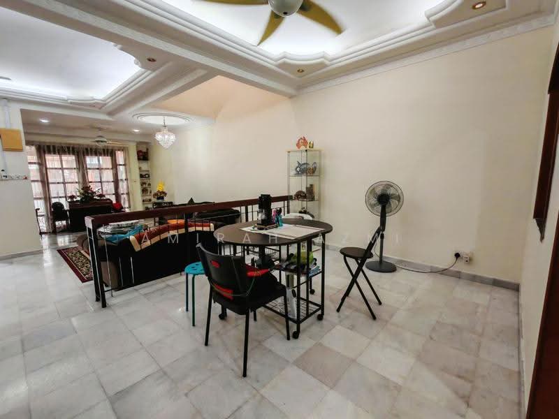 Rumah Teres 2-Tingkat untuk Dijual di Bukit Jelutong (Shah Alam) - Amirah Azmi - PropertyGuru.com.my