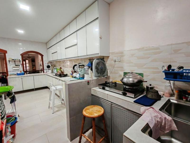 Rumah Teres 2-Tingkat untuk Dijual di Bukit Jelutong (Shah Alam) - Amirah Azmi - PropertyGuru.com.my