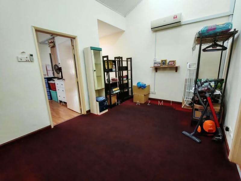 Rumah Teres 2-Tingkat untuk Dijual di Bukit Jelutong (Shah Alam) - Amirah Azmi - PropertyGuru.com.my