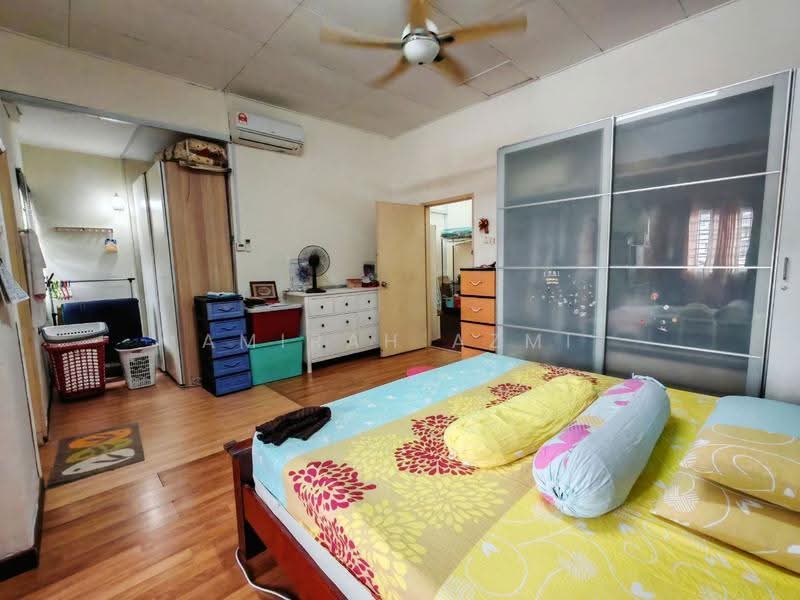 Rumah Teres 2-Tingkat untuk Dijual di Bukit Jelutong (Shah Alam) - Amirah Azmi - PropertyGuru.com.my