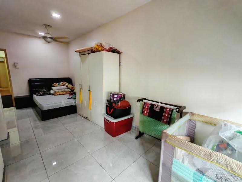 Rumah Teres 2-Tingkat untuk Dijual di Bukit Jelutong (Shah Alam) - Amirah Azmi - PropertyGuru.com.my
