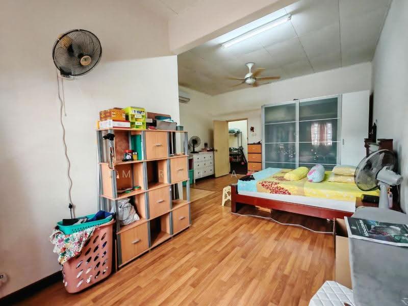 Rumah Teres 2-Tingkat untuk Dijual di Bukit Jelutong (Shah Alam) - Amirah Azmi - PropertyGuru.com.my