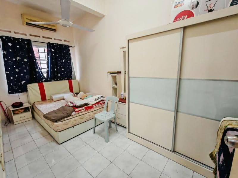 Rumah Teres 2-Tingkat untuk Dijual di Bukit Jelutong (Shah Alam) - Amirah Azmi - PropertyGuru.com.my
