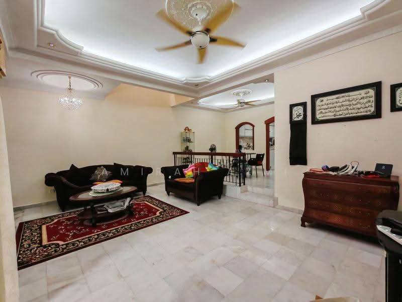 Rumah Teres 2-Tingkat untuk Dijual di Bukit Jelutong (Shah Alam) - Amirah Azmi - PropertyGuru.com.my