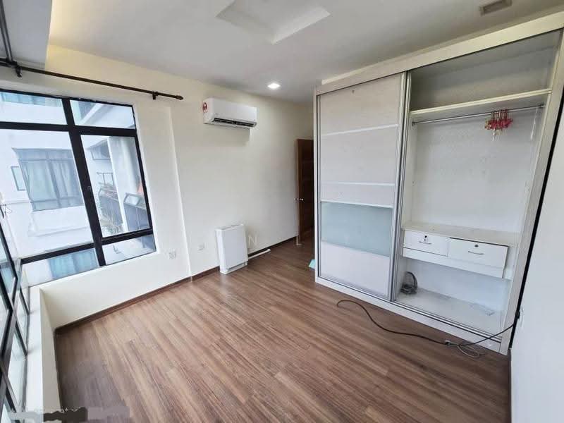 Kondominium untuk Dijual di One Damansara - Ken Lai - Bedroom - PropertyGuru.com.my