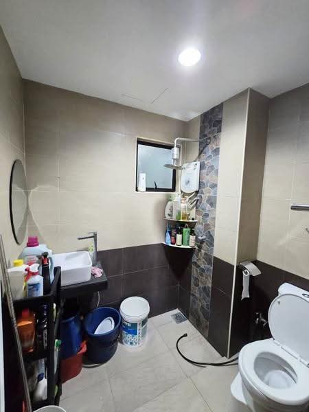 Kondominium untuk Dijual di One Damansara - Ken Lai - Bathroom - PropertyGuru.com.my