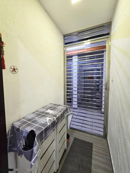 Kondominium untuk Dijual di One Damansara - Ken Lai - Entrance - PropertyGuru.com.my
