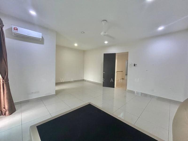 2-storey Terraced House for Sale in Kajang (Selangor) - Hawa Ibrahim - Living Room - PropertyGuru.com.my
