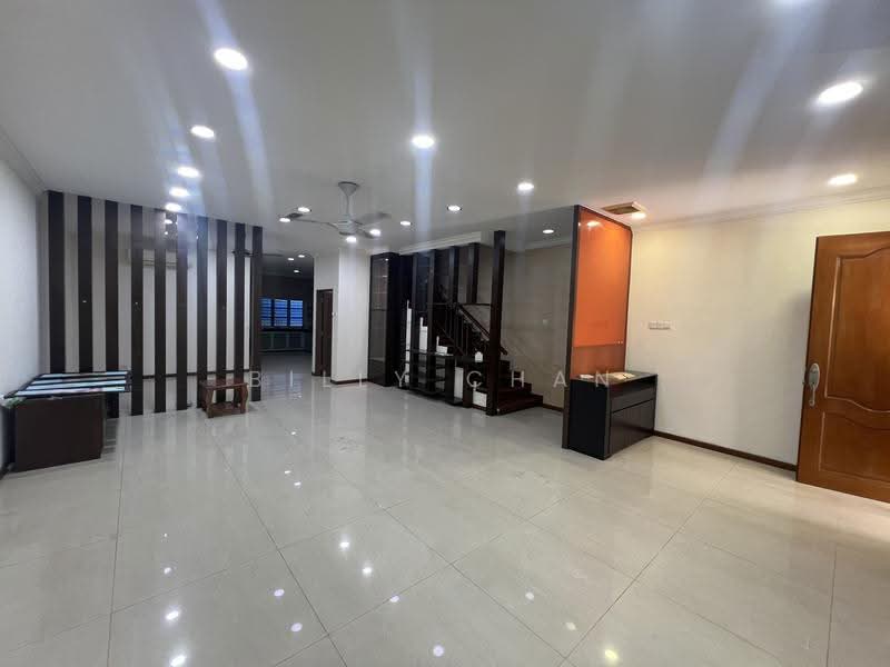 3-storey Terraced House for Sale in Taman Gembira (Jalan Klang Lama (Old Klang Road)) - Billy Chan - Living Room - PropertyGuru.com.my