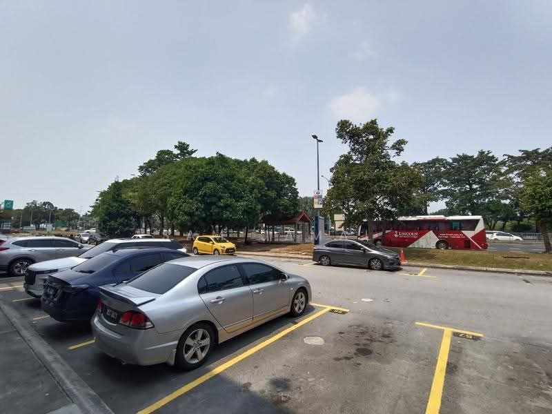 Kedai / Pejabat untuk Disewa di Shah Alam (Selangor) - Sam Jamal - Exterior - PropertyGuru.com.my