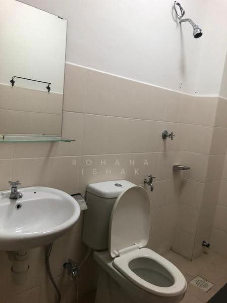 Rumah Teres 2-Tingkat untuk Dijual di Sungai Buloh (Selangor) - Rohana Ishak - Bathroom - PropertyGuru.com.my