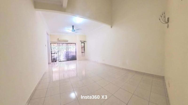 Rumah Teres 2-Tingkat untuk Dijual di Bandar Kinrara Seksyen 6 (Bandar Kinrara) - Jayden Lee - Living Room - PropertyGuru.com.my