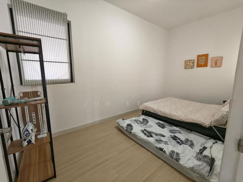 Kediaman Servis untuk Disewa di Continew - Jun Kee - Bedroom - PropertyGuru.com.my