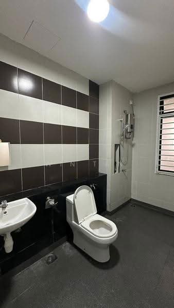 Apartment for Rent at Austin Regency (Pangsapuri Austin Perdana) - Win Tan - Bathroom - PropertyGuru.com.my