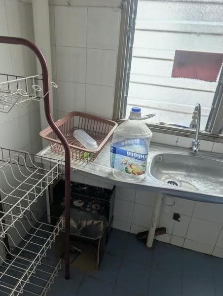 Apartment for Rent at Teratai Apartment - Muhammad Amerul - Kitchen - PropertyGuru.com.my