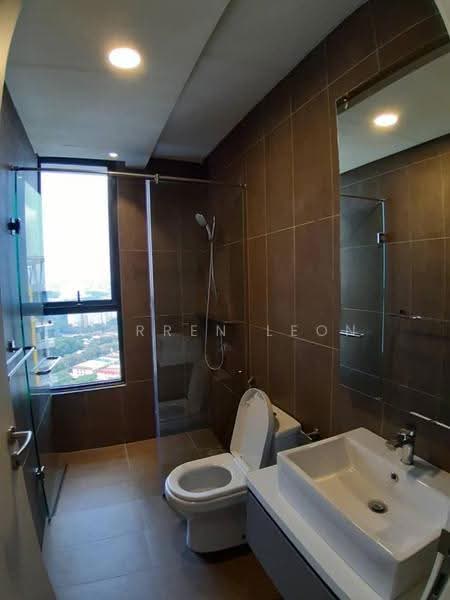 Kondominium untuk Dijual di The Rainz - Darren Leon - Bathroom - PropertyGuru.com.my