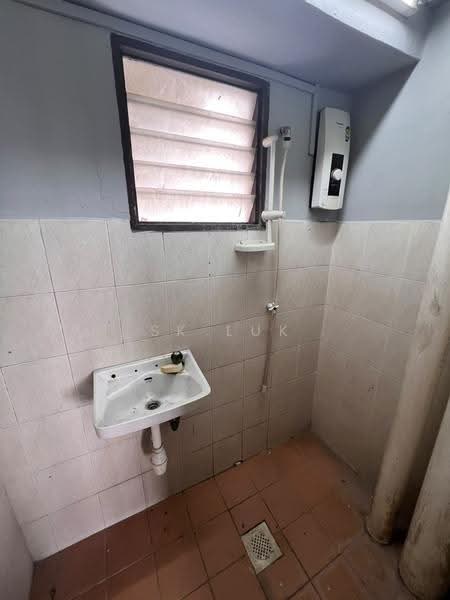 Apartment for Sale at Prima Hijau - SK Luk - Bathroom - PropertyGuru.com.my