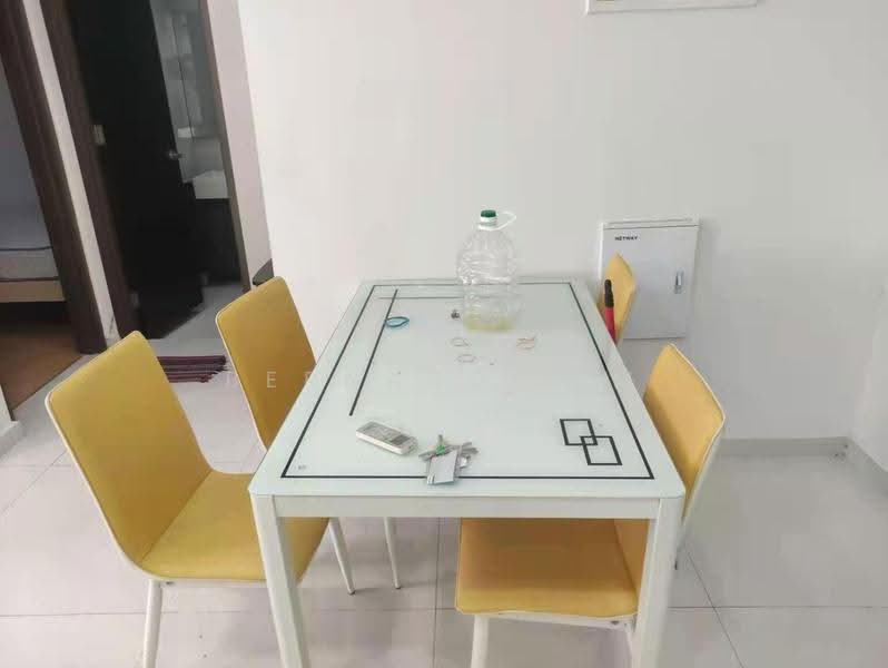 Service Residence for Sale at Bay Point @ Country Garden Danga Bay - Bernard Lim - Dining Room - PropertyGuru.com.my